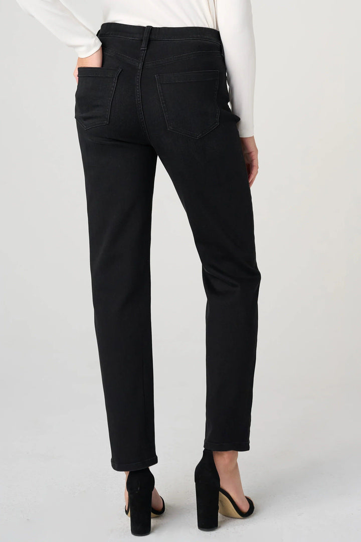 Front view of Liverpool women’s high-rise straight-leg jeans in blue - Valérie Simon