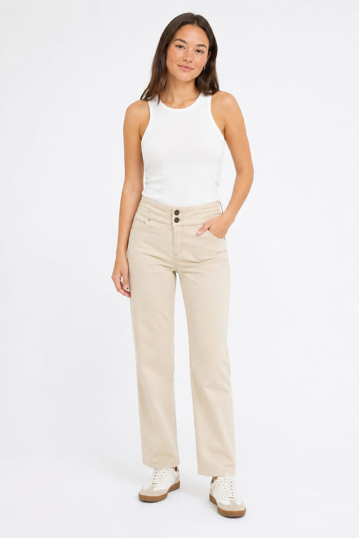 Jeans droit bleu à double bouton vue de face pour femme Coco y Club