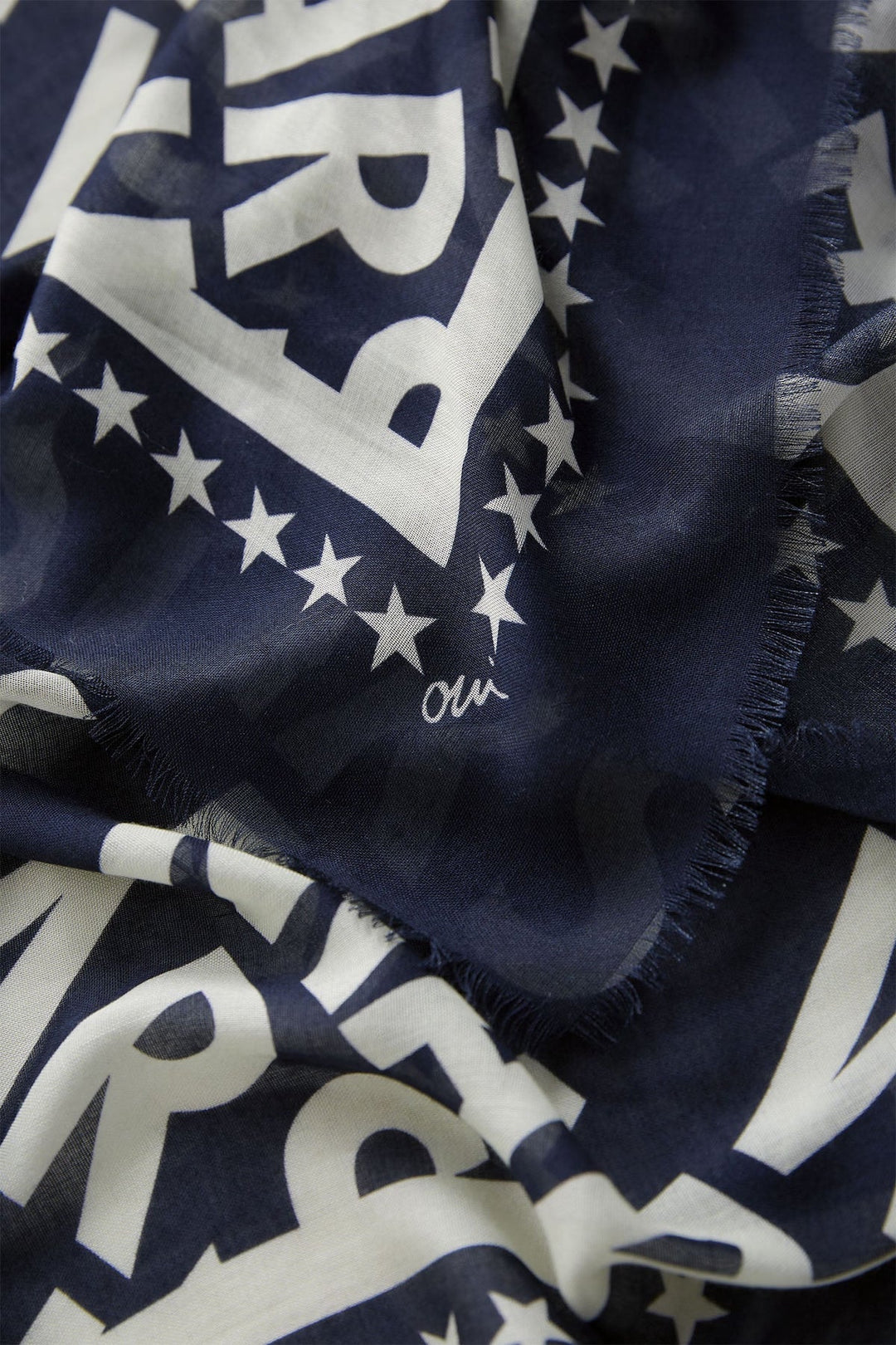 Foulard « we are all made of stars »