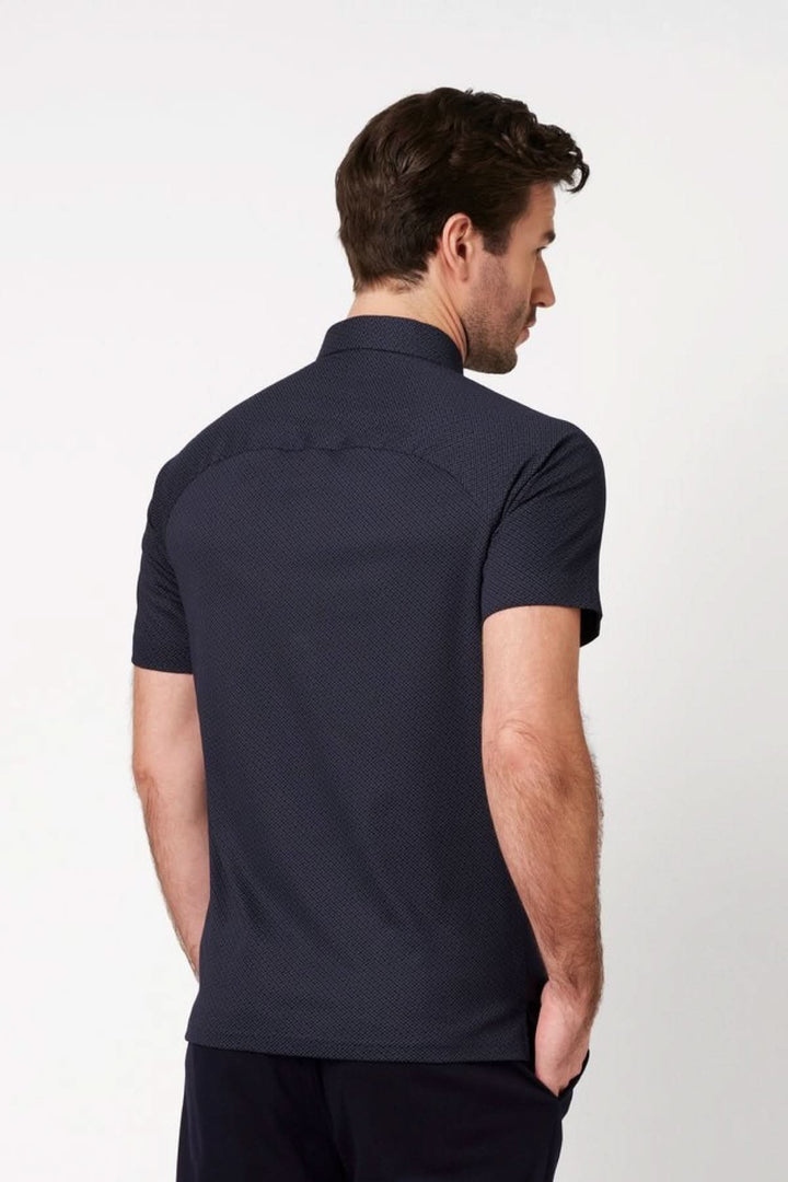 Short-sleeve micro-textured polo shirt