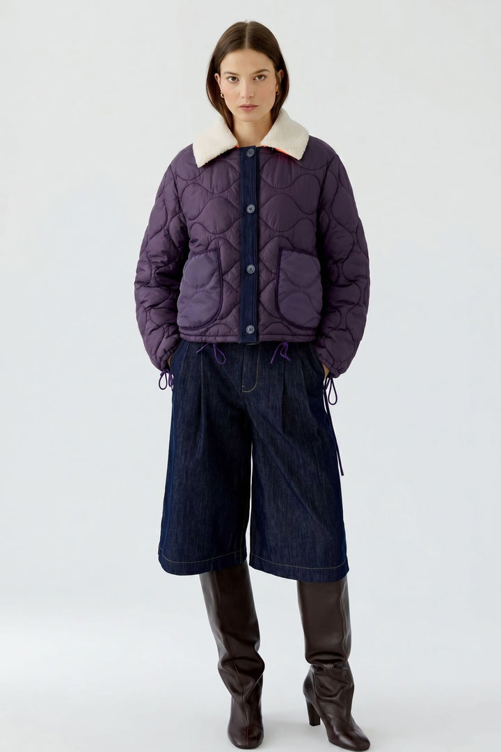 Vue de dos manteau réversible mattelassé rose avec capuche Oui pour femme - Valérie Simon