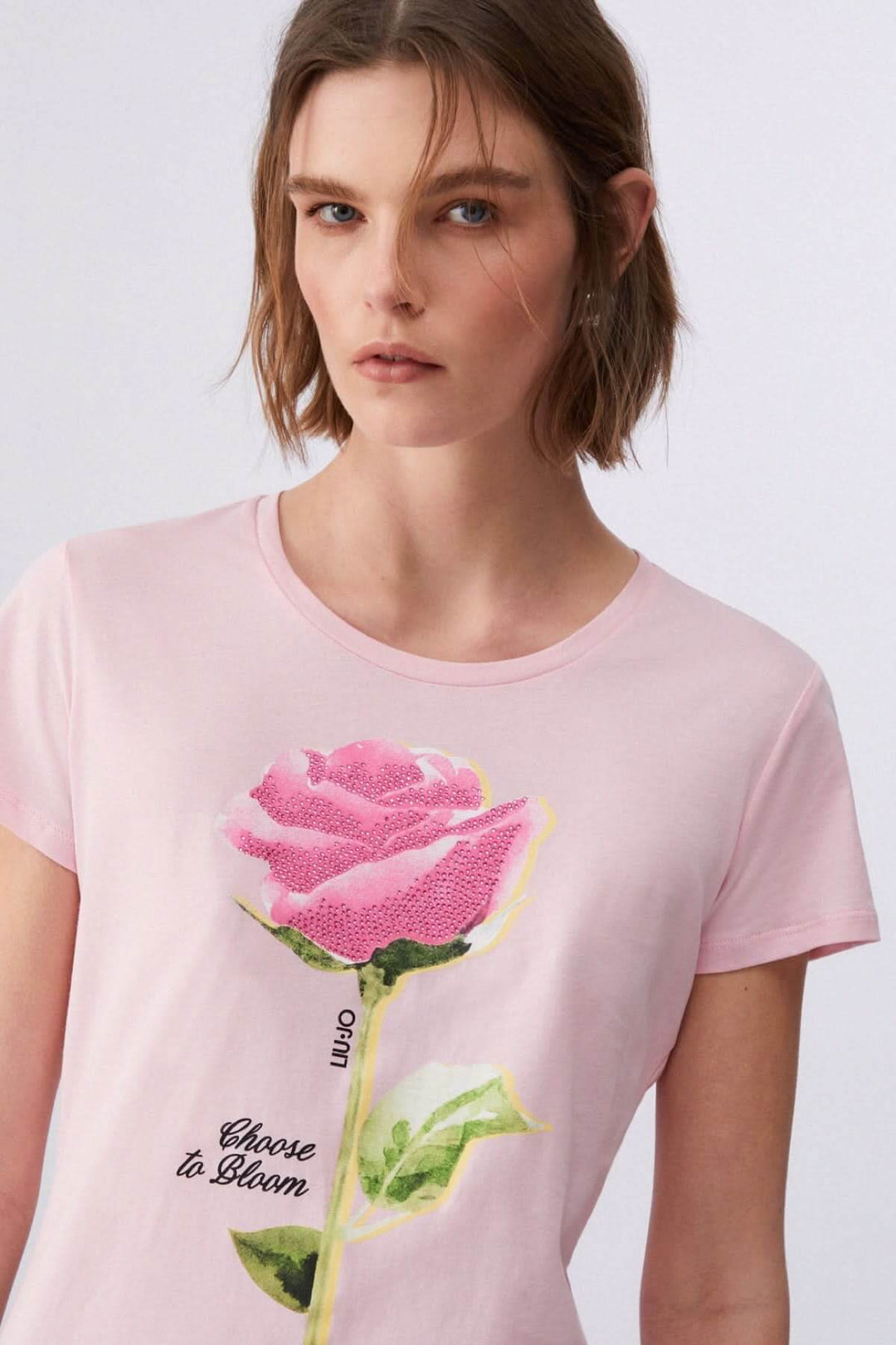 Short-sleeve T-shirt with graphic print