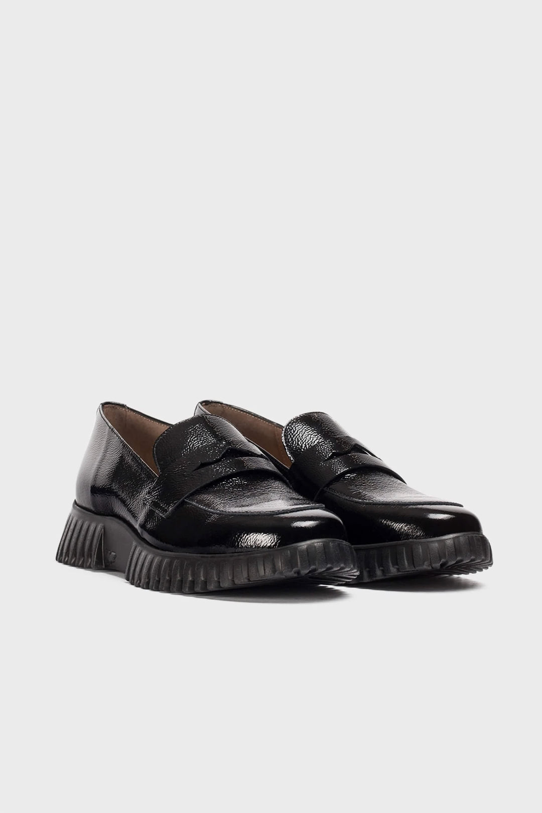 Mocassins vernis à semelle crantée pour femme Wonder