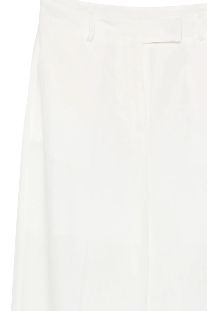 Wide-leg chino pants Fit