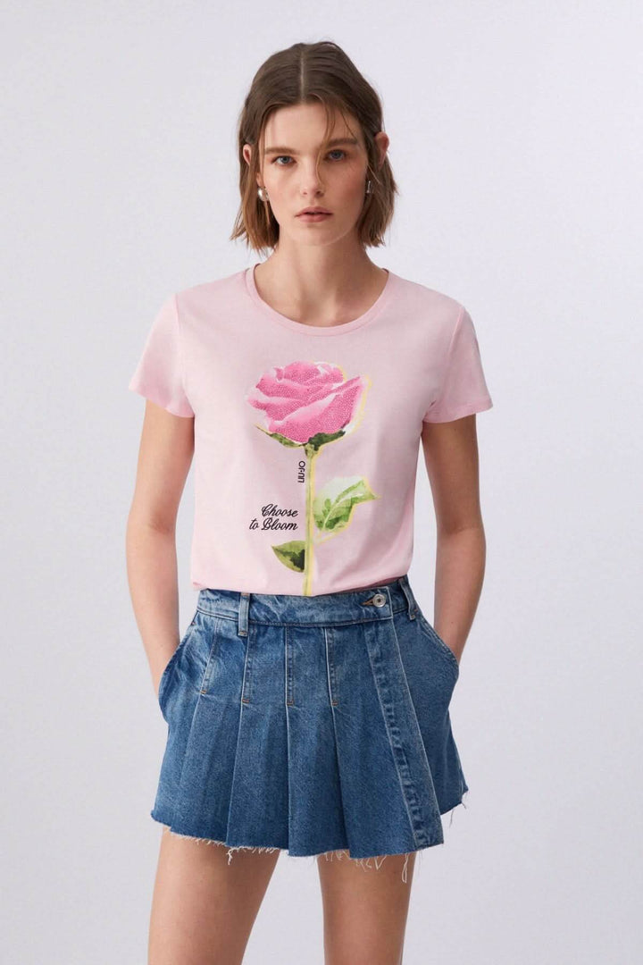 Short-sleeve T-shirt with graphic print