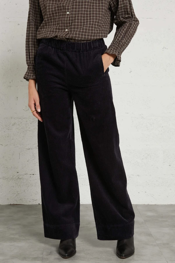 Vue frontale pantalon large velours côtelé JC SOPHIE marron femme - Valérie Simon