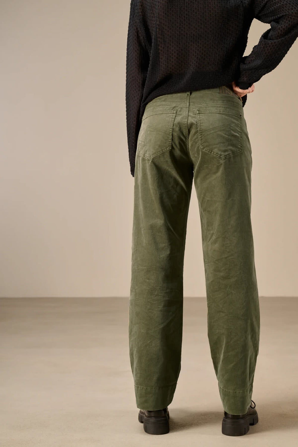 Nile women's straight-leg corduroy trousers