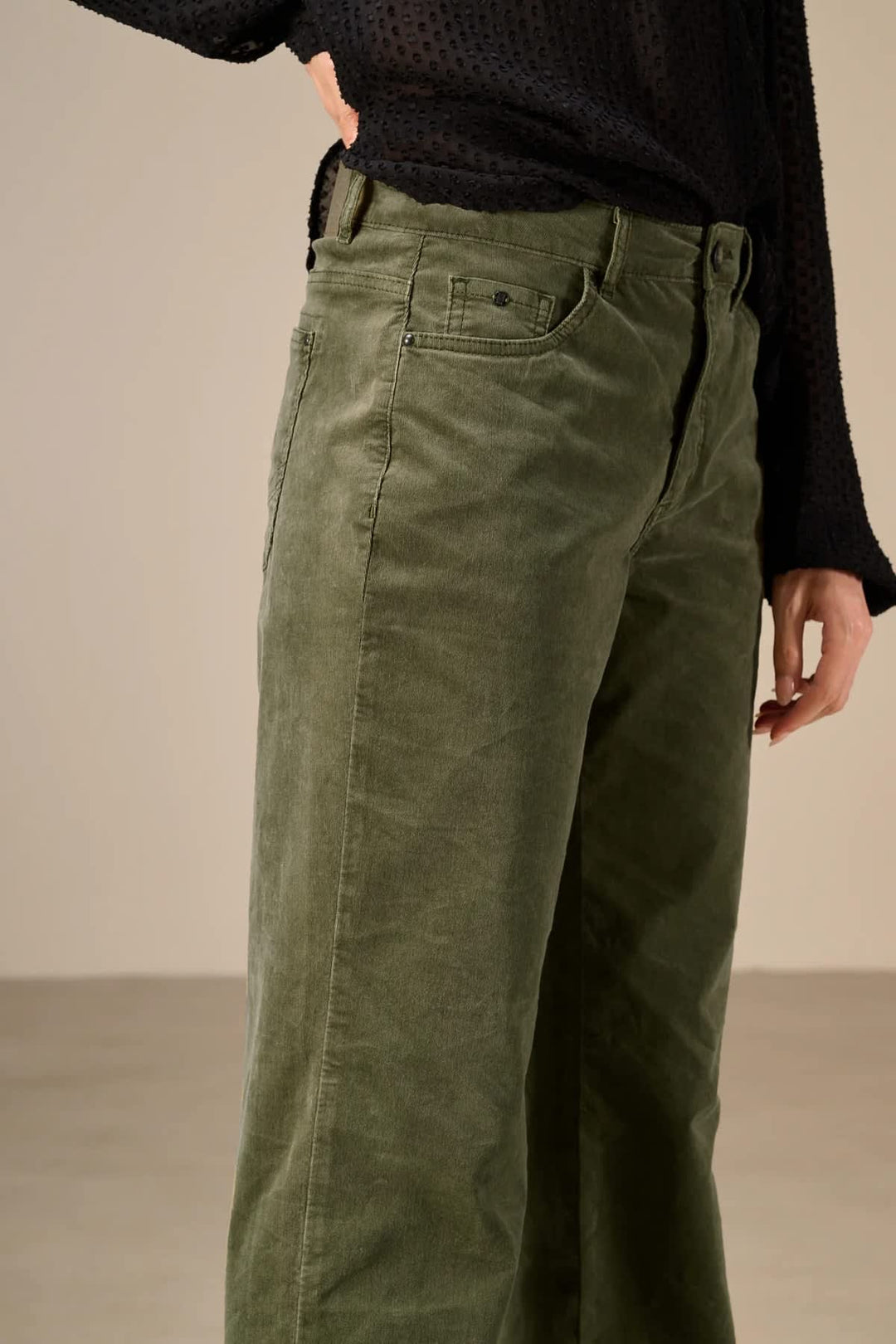Nile women&