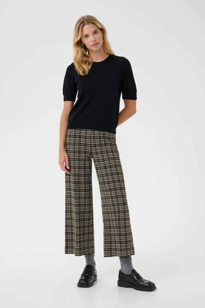 Pantalon large à carreaux vue de face pour femme Part Two