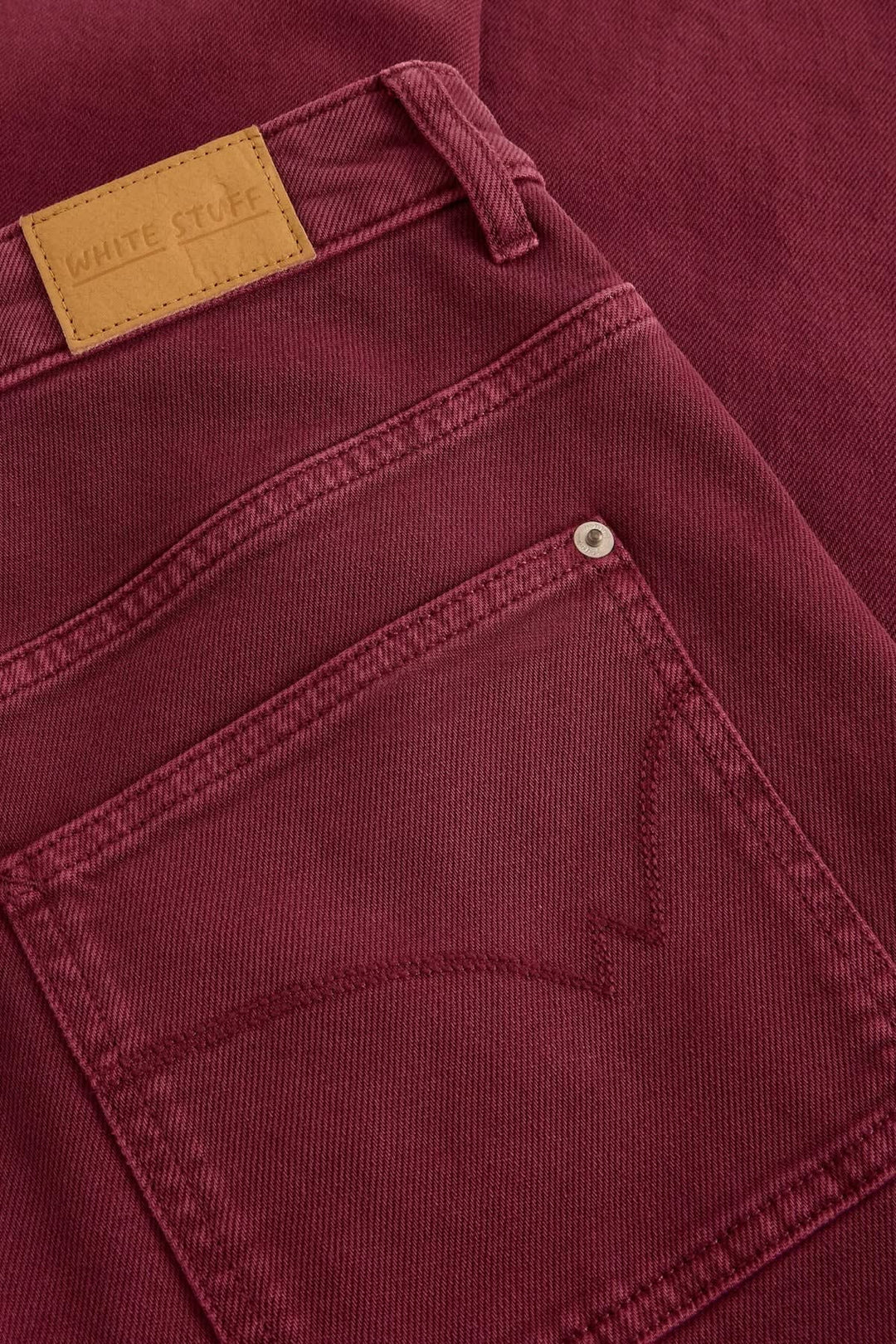 Vue latérale Pantalon Tia denim large écourté White Stuff bleu avec détails couture - Valérie Simon