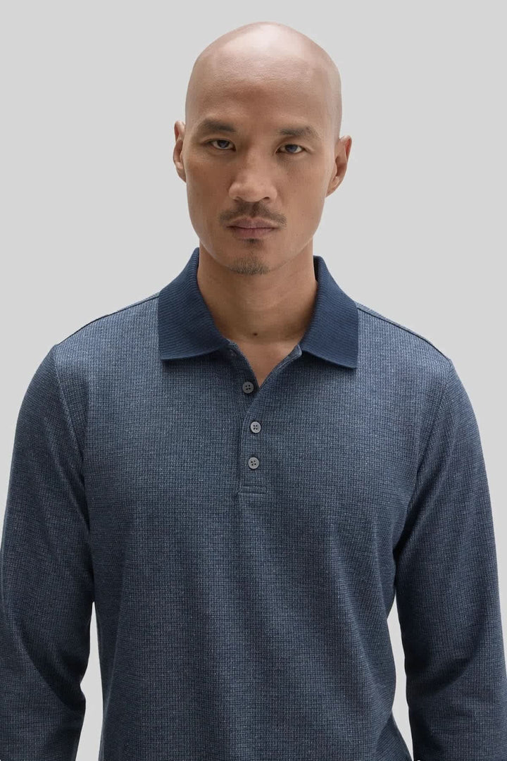 Front view of the Men&