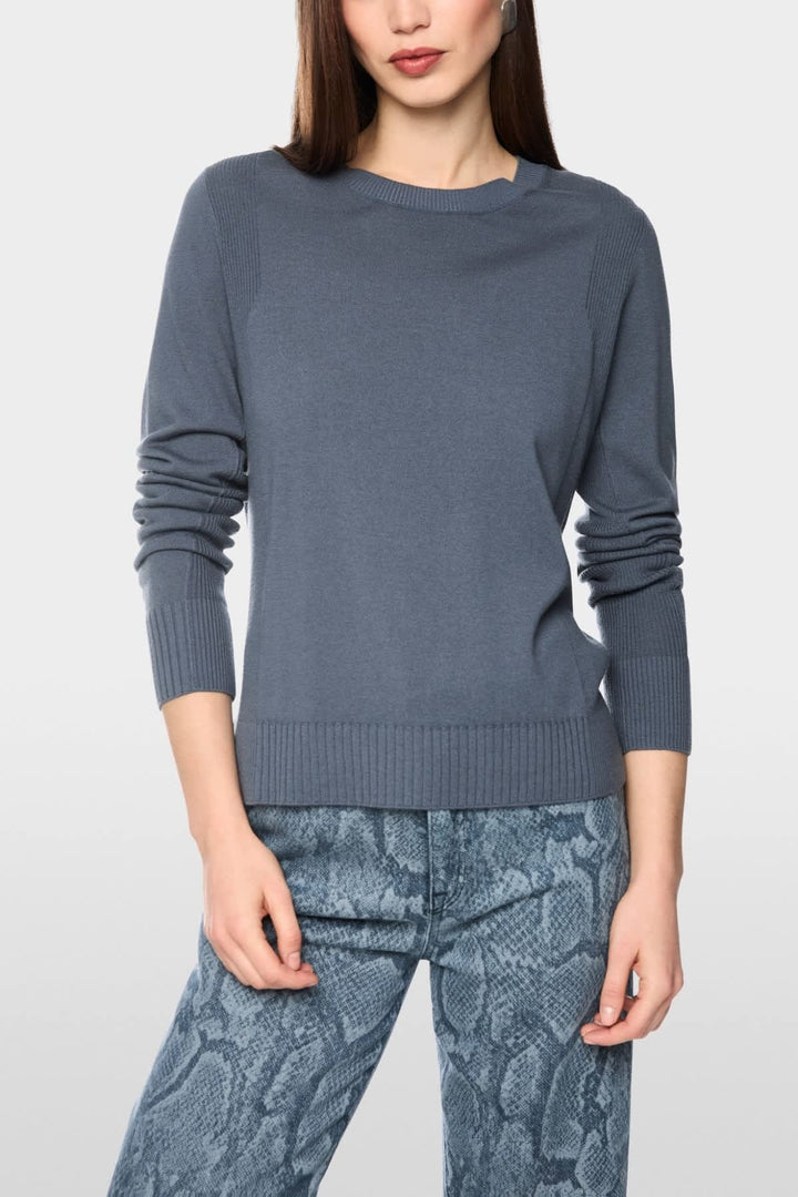 Vue de côté chandail pull léger Marc Cain femme beige avec col détaillé - Valérie Simon
