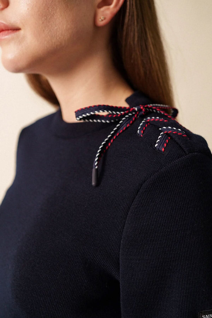 Chandail en maille à détail nœud sur l’épaule