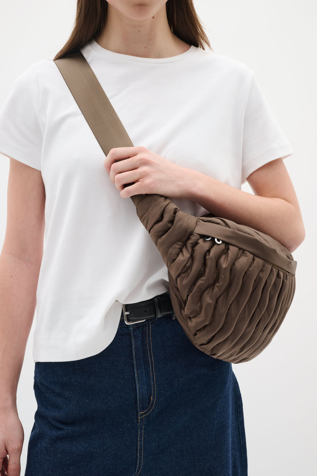Front view of the women&
