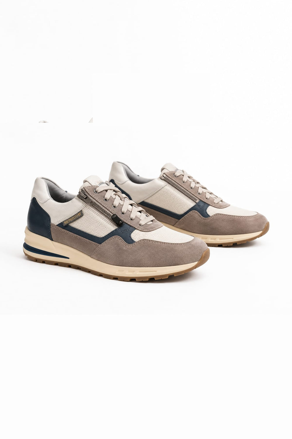 Vue de côté sneaker Bradley Mephisto en cuir blanc et textile gris pour homme - Valérie Simon