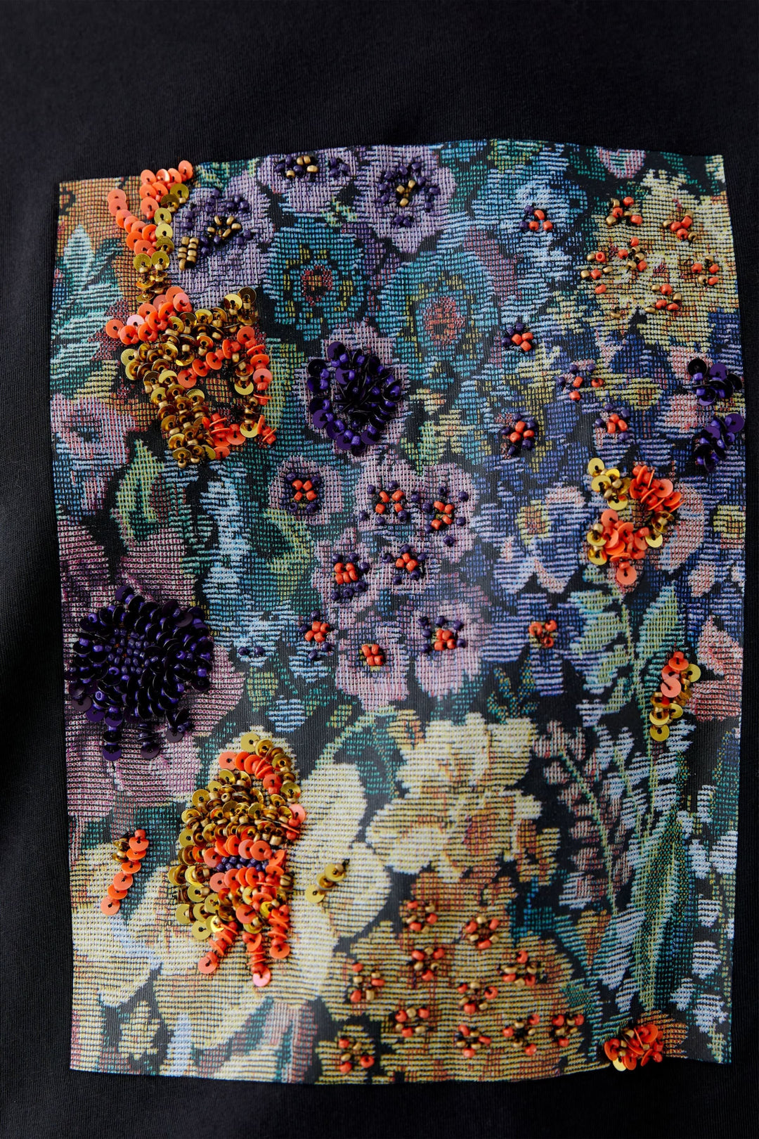 Vue de face T-shirt floral brodé Oui blanc pour femme - Valérie Simon