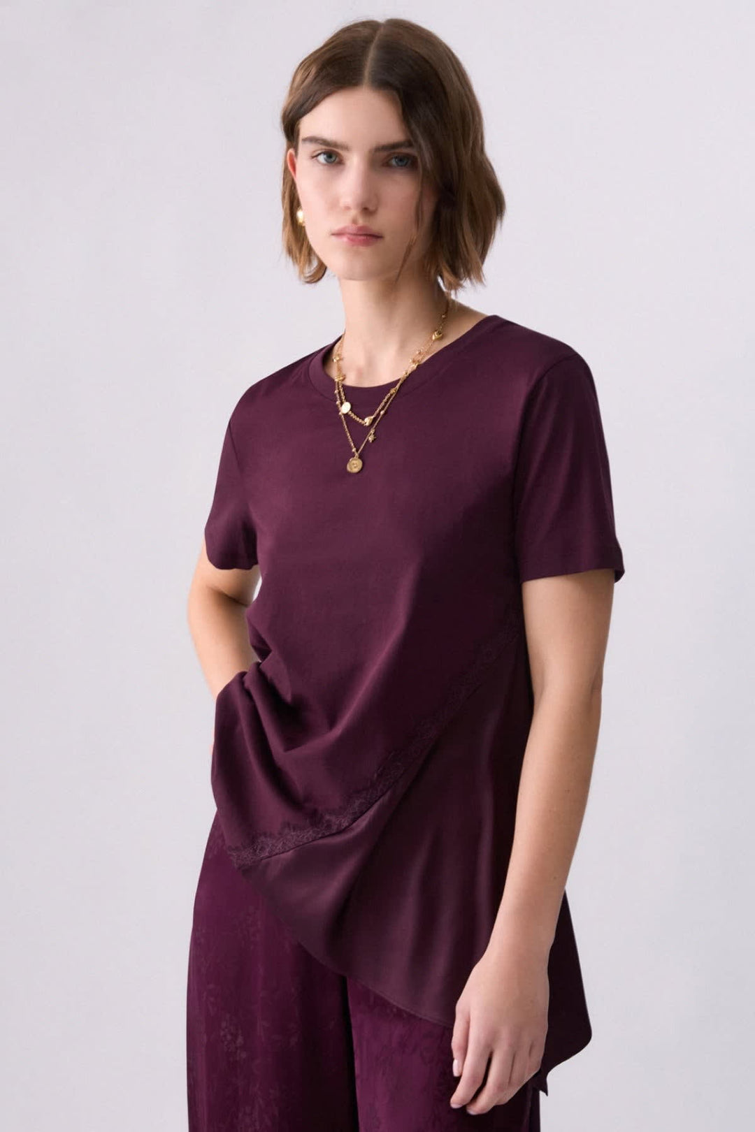 Long t-shirt with satin insert front view for women liujo