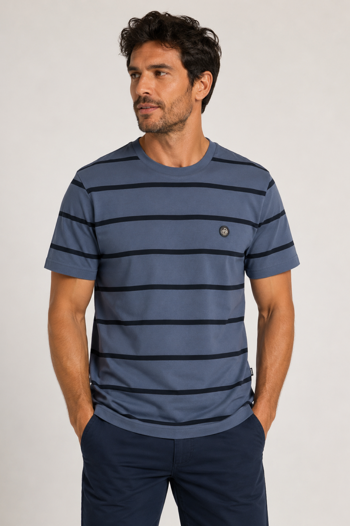 Short-sleeved striped T-shirt