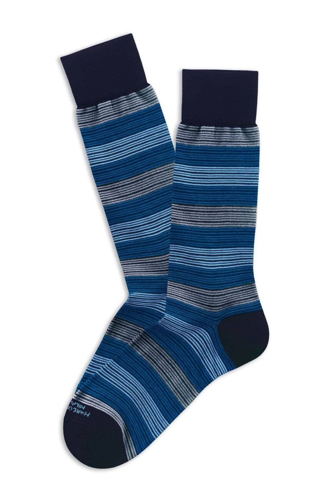 Bas à rayures bleu, mi-mollet, alliant confort et style moderne pour tenues professionnelles et décontractées.