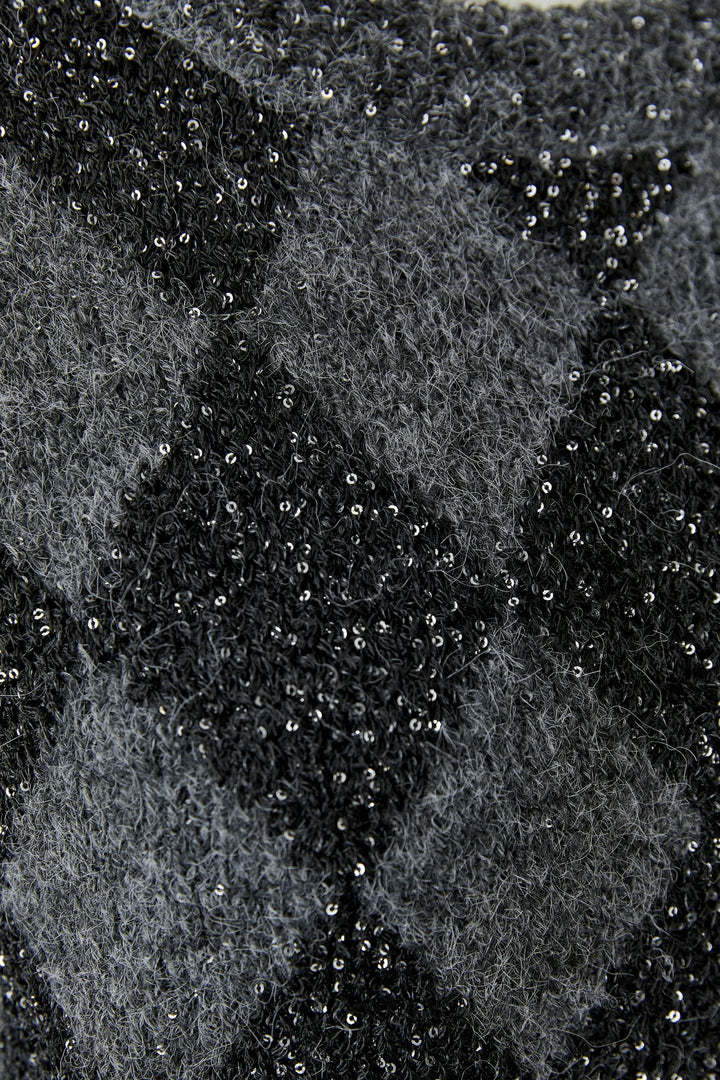 Tricot à losanges et sequins vue de face pour femme Oui
