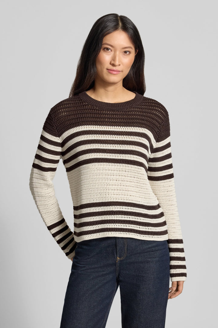 Tricot Lesley ajouré à rayures vue de face pour femme Brax