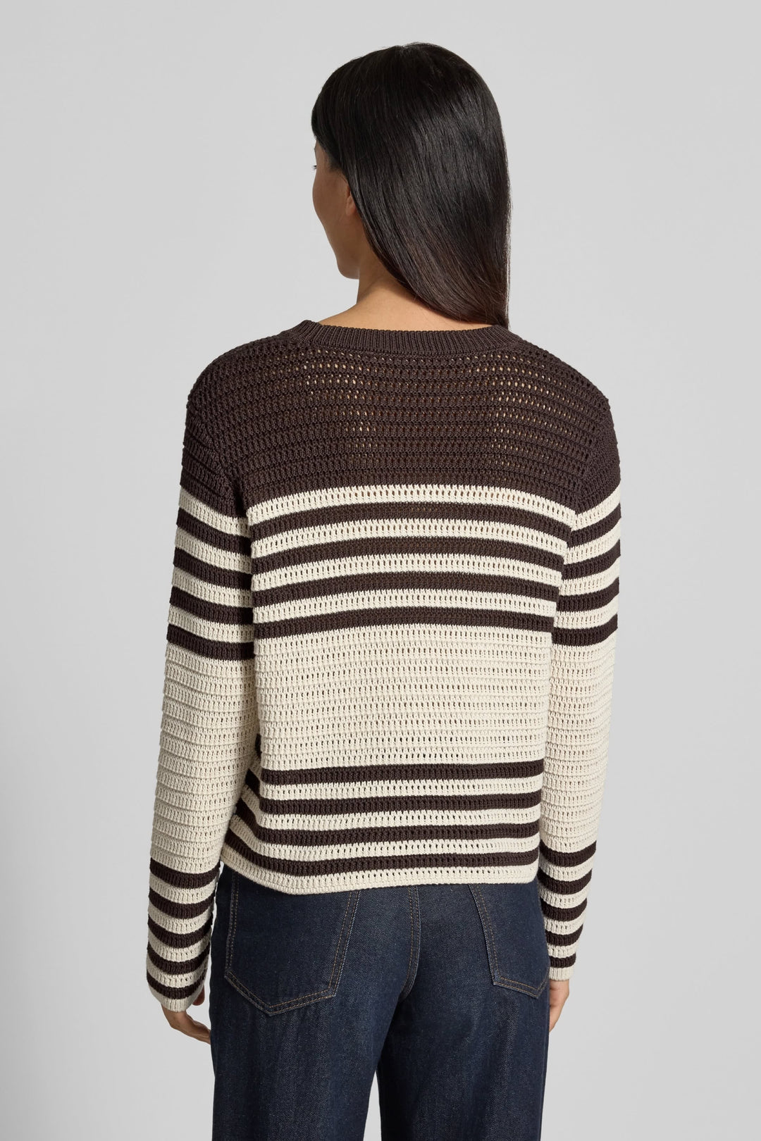 Tricot Lesley ajouré à rayures vue de face pour femme Brax