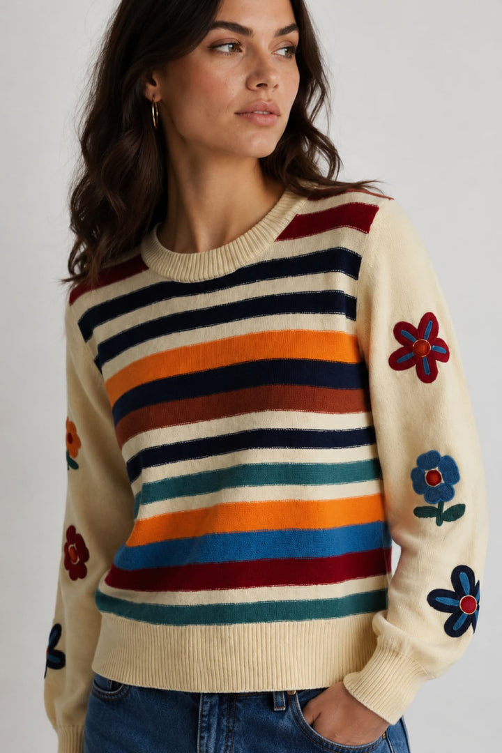 Tricot rayé à appliqués floraux vue de face pour femme Coco y Club