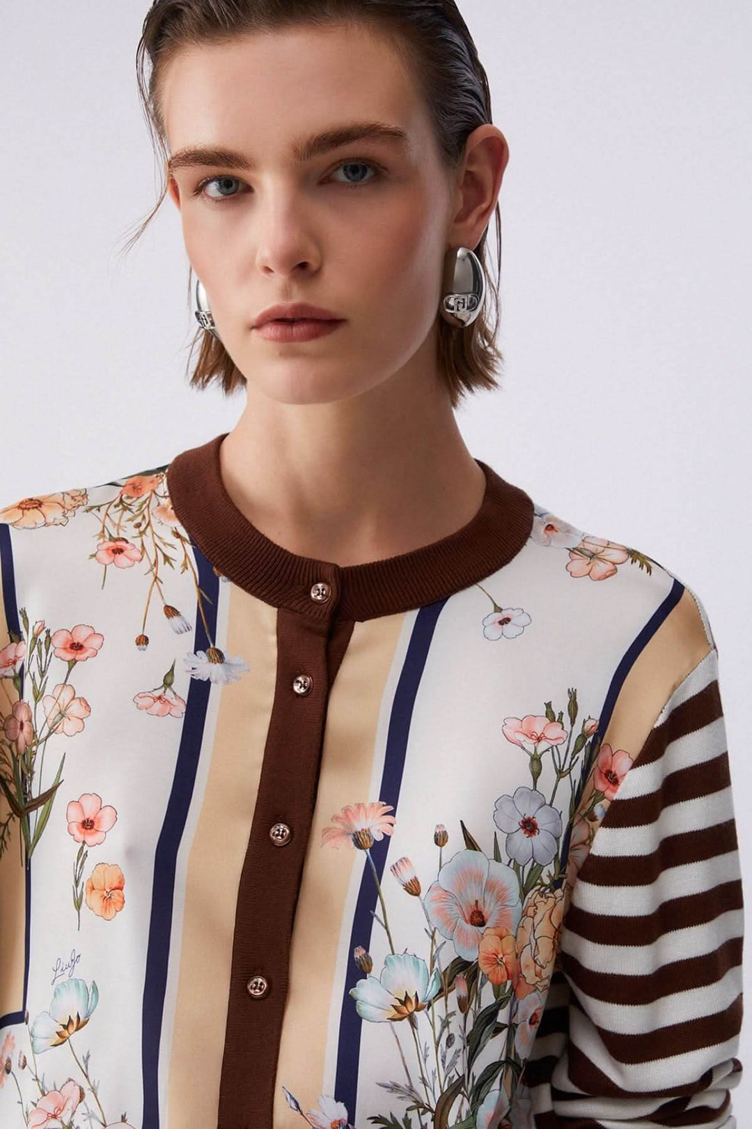 Long-sleeve cardigan with contrasting patterns