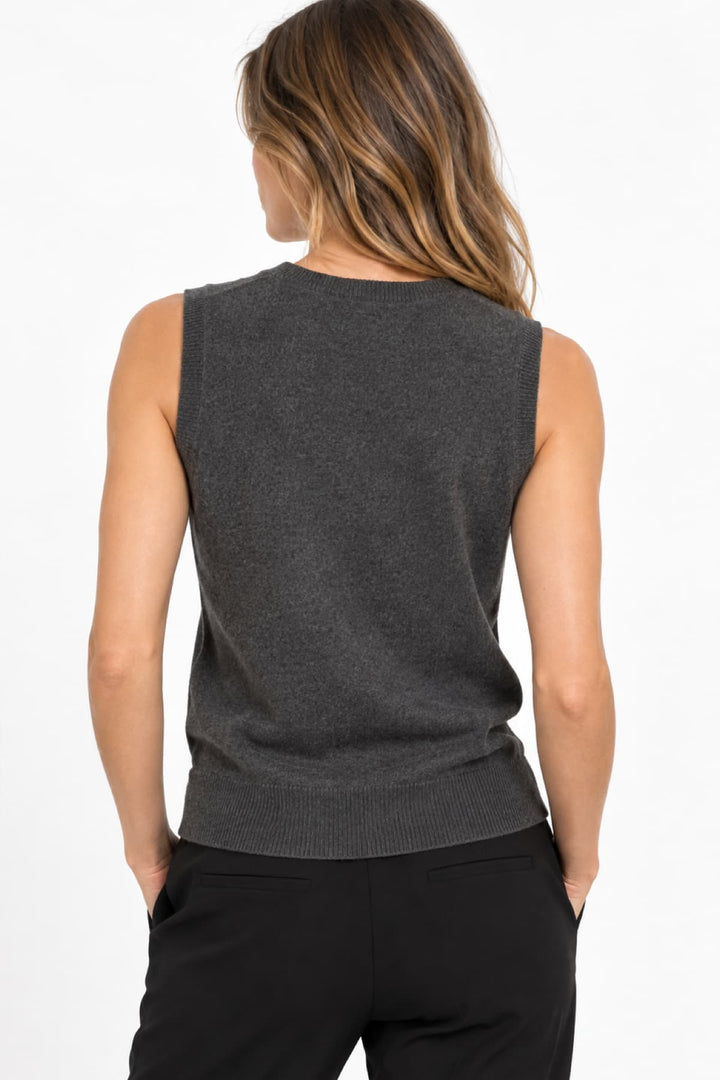 Veste sans manche en tricot à col rond vue de face pour femme Repeat Cashmere