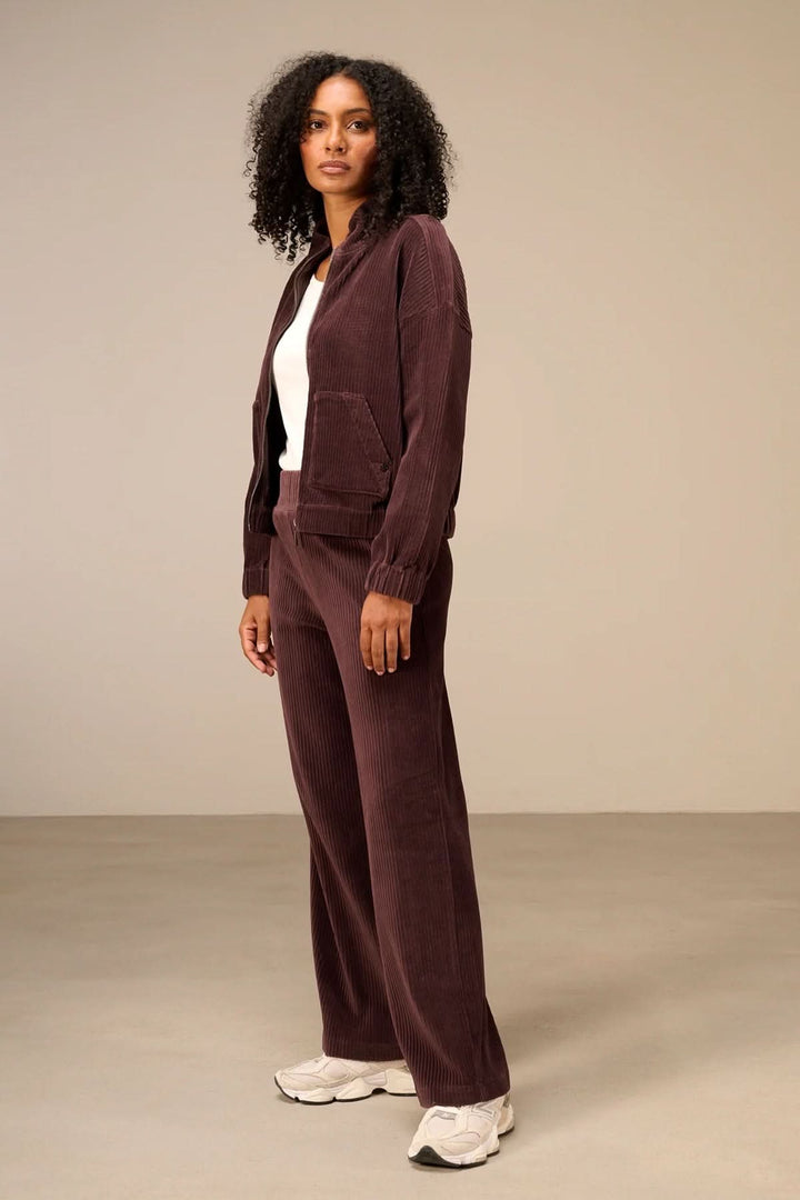 Nile women&