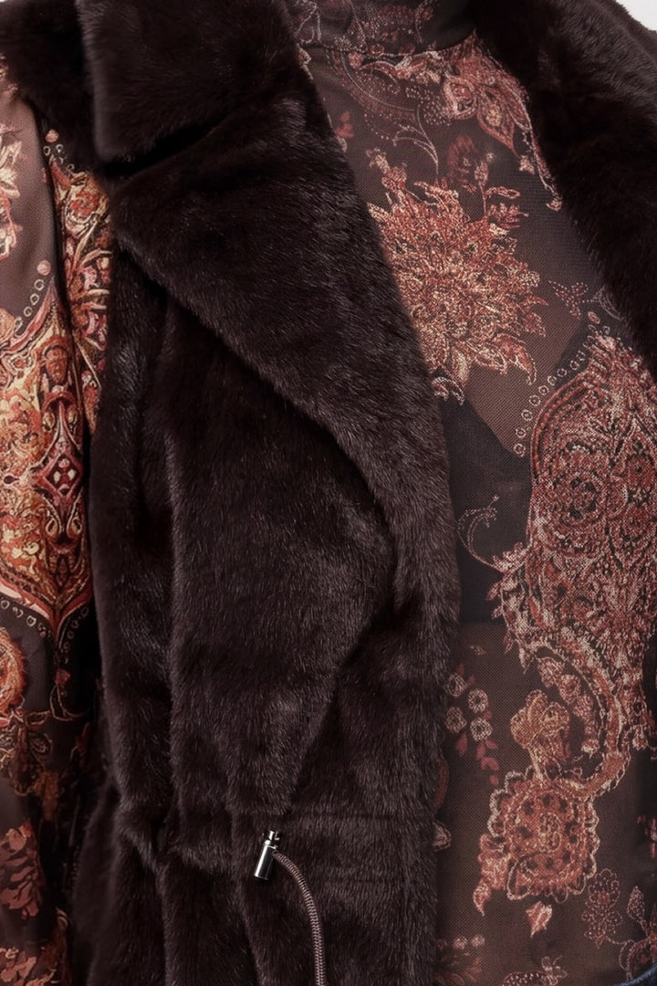 Veste sans manches en fausse fourrure