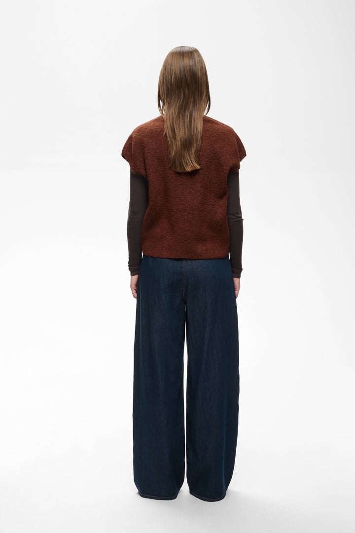 Guna sleeveless knit V-neck jacket 