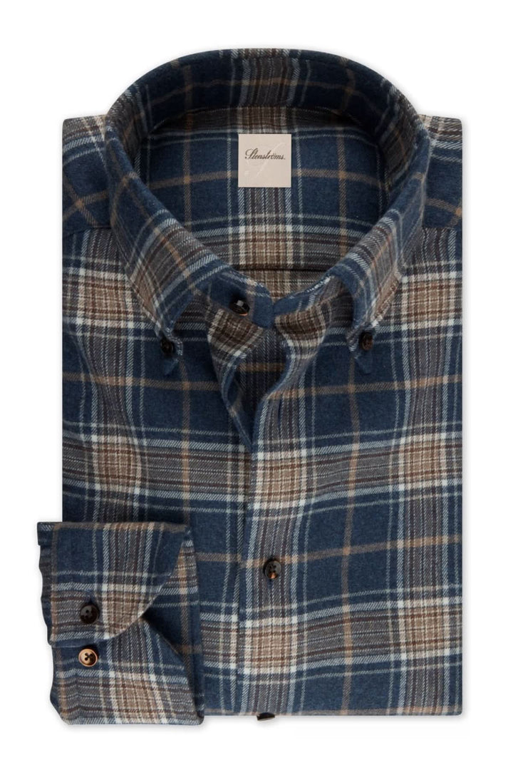 Chemise à carreaux en flanelle douce en coton bleu avec col boutonné et boutons en nacre, idéal pour un look chic et décontracté.